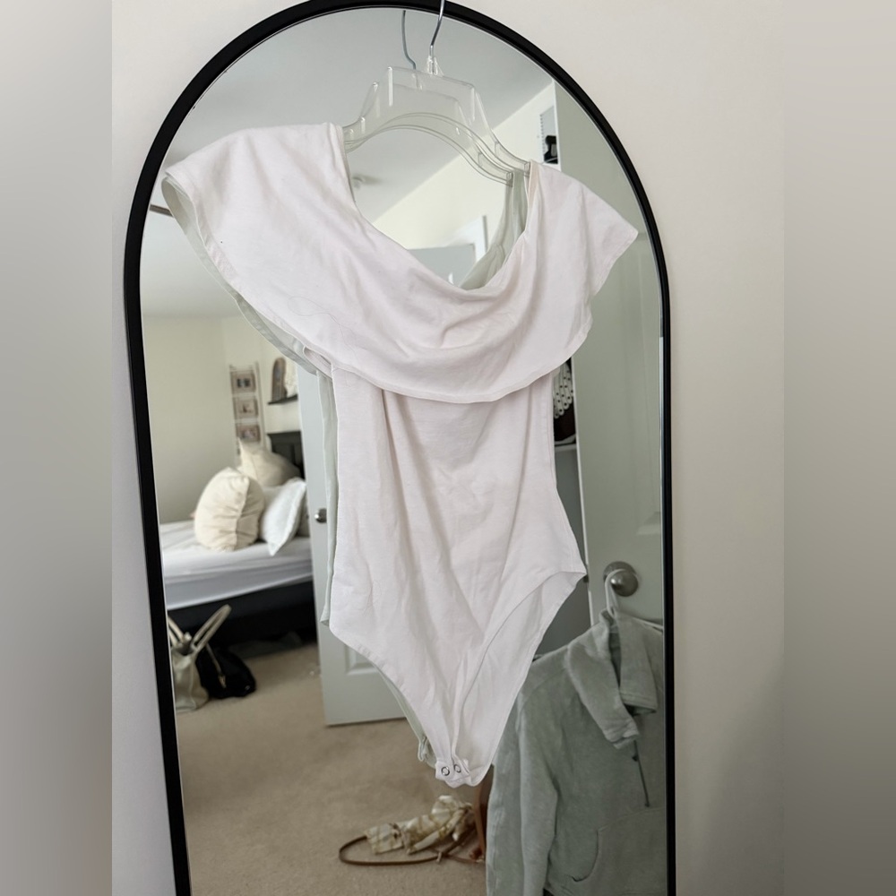 Forever 21 White Off-Shoulder Bodysuit